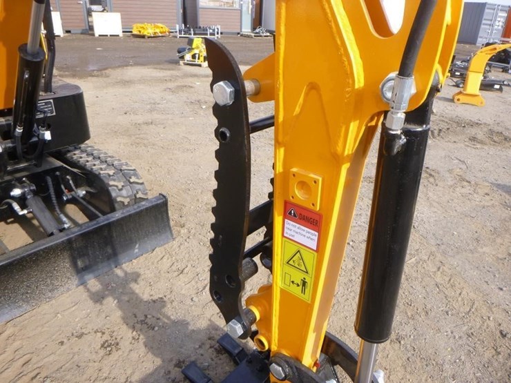 2026-vicsec-vc13-hydraulic-excavator-image-12