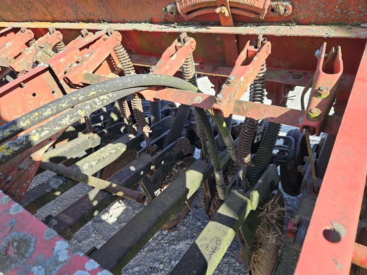 case-ih-5300-image-3