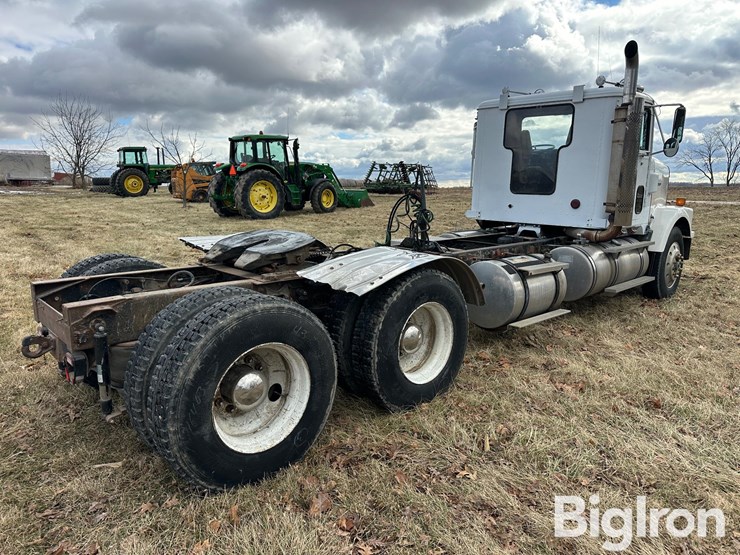 1989-international-9300-image-5