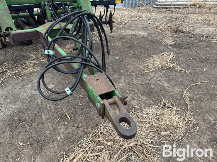 john-deere-630-image-9