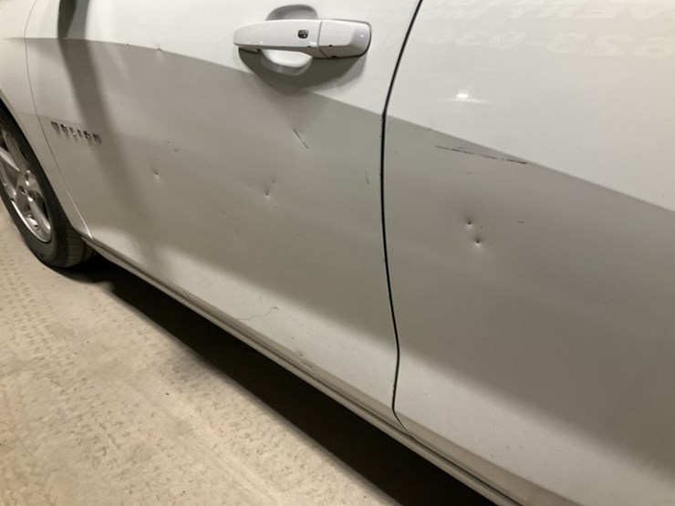 2017-chevrolet-malibu-ls-sdn-image-9