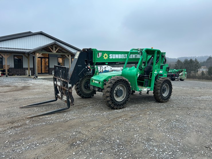 2016-sky-trak-6042-image-2