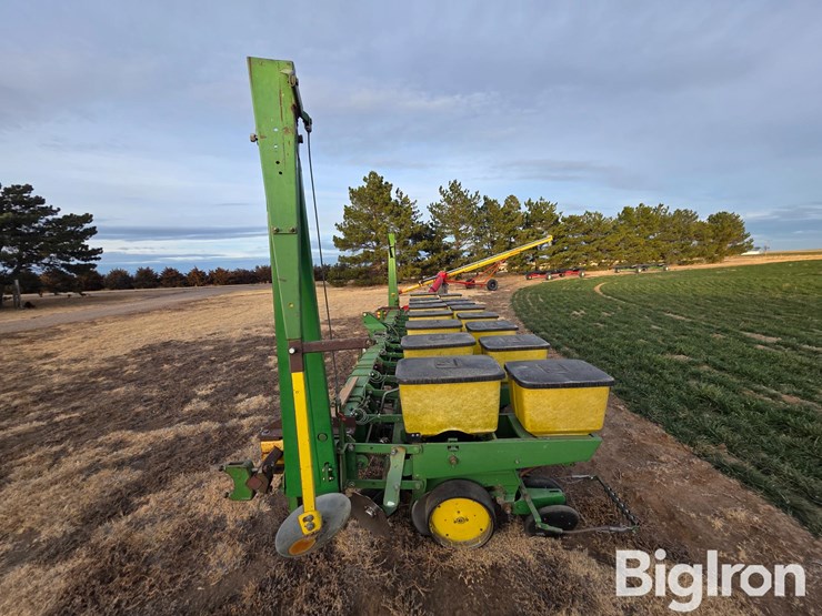 john-deere-7100-image-8