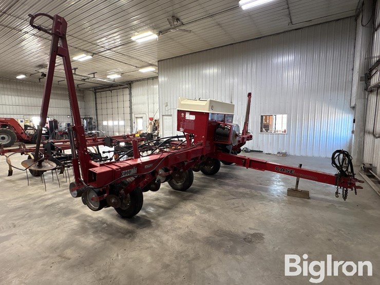 international-900-cyclo-air-image-11