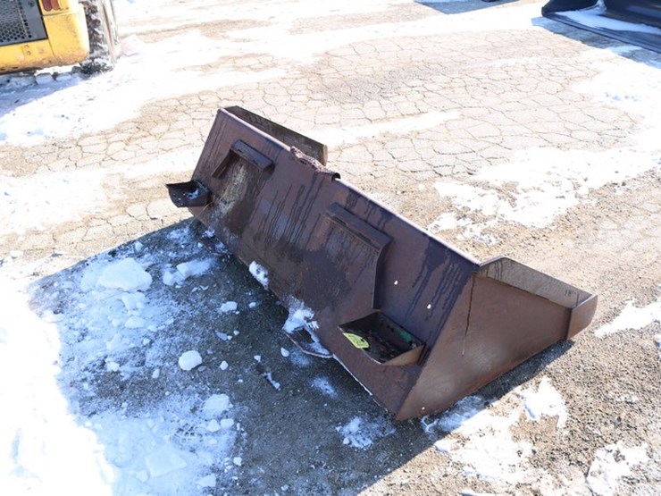 #4184-•-skid-steer-bucket-image-2
