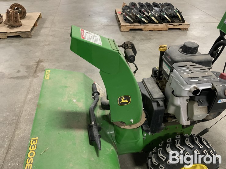 john-deere-16-image-10