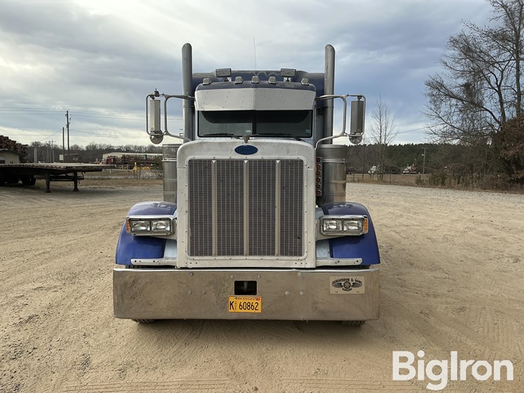 2005-peterbilt-379-image-2