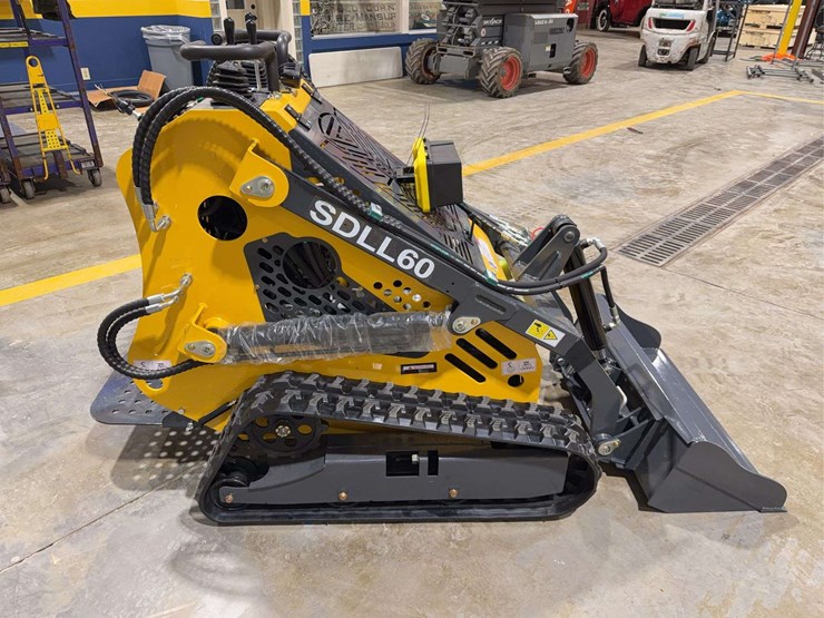 2025-sdlanch-sdll60-mini-skid-steer-image-6