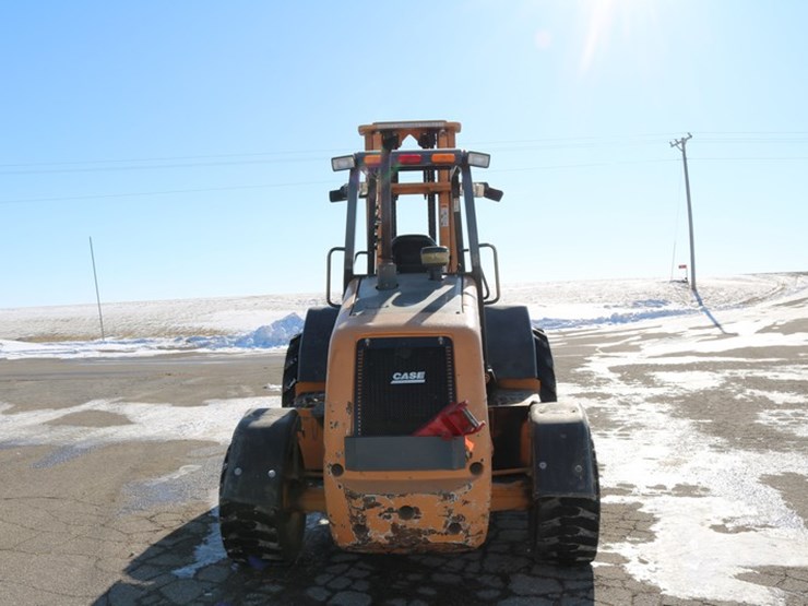 2005-case-588g-image-3