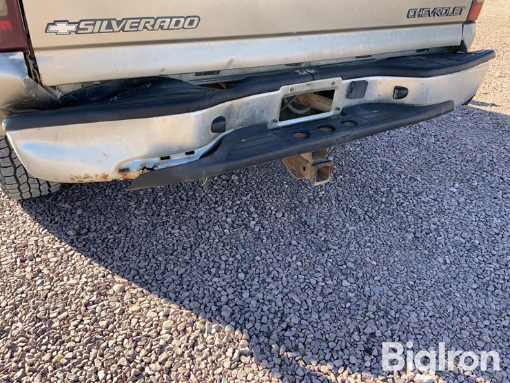 2002-chevrolet-silverado-1500-image-17