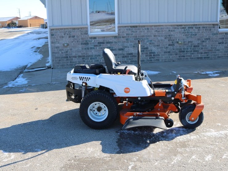 #4131-•-stihl-rz261-zero-turn-mower-image-1