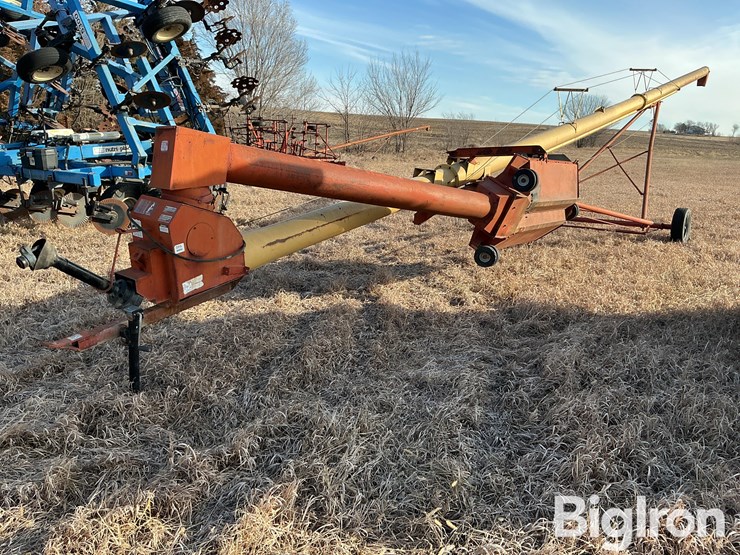 westfield-mk100-10"-x-61’-swing-away-auger-image-1