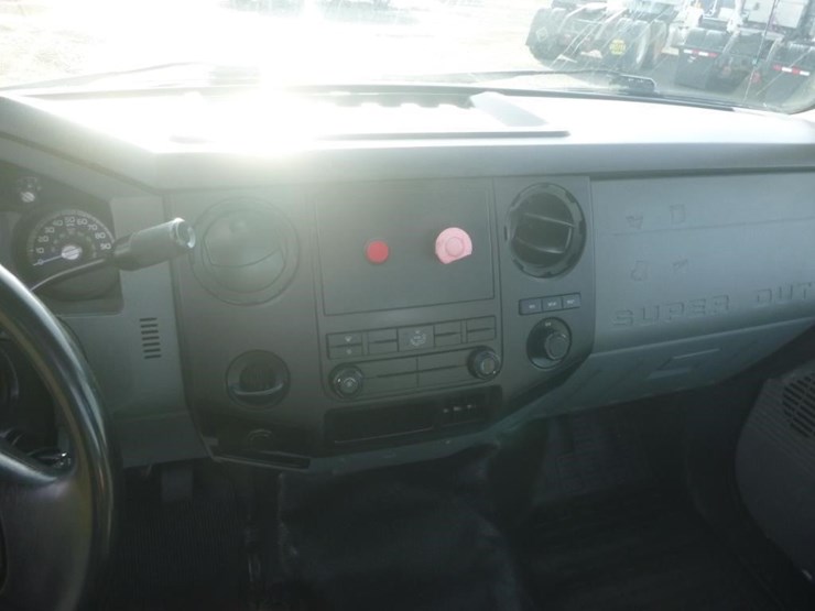 2012-ford-f650-image-12