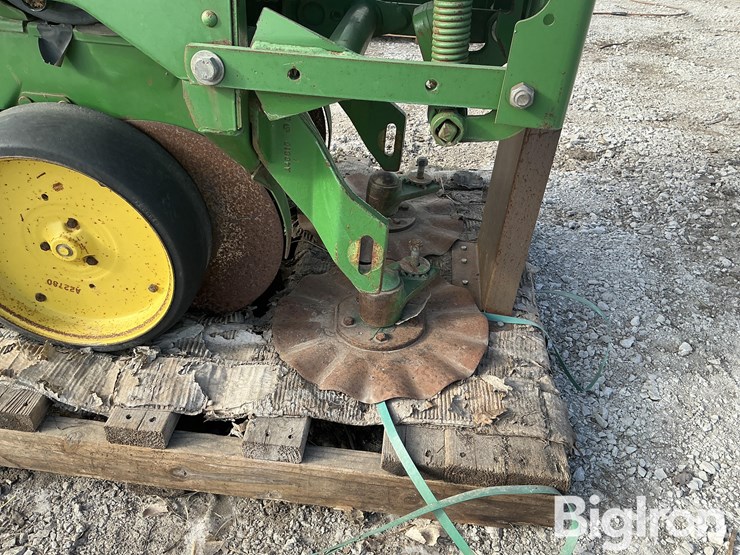 john-deere-7200-image-19