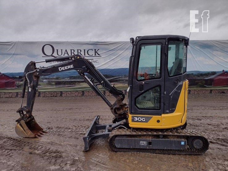 2023-deere-30g-image-1