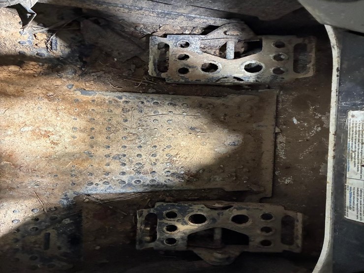 2020-bobcat-t770-image-28