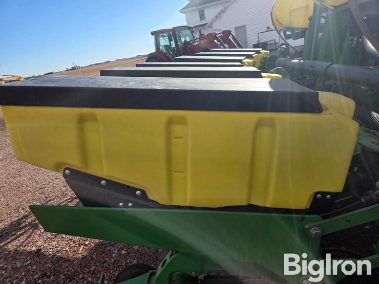2012-john-deere-1760-image-15