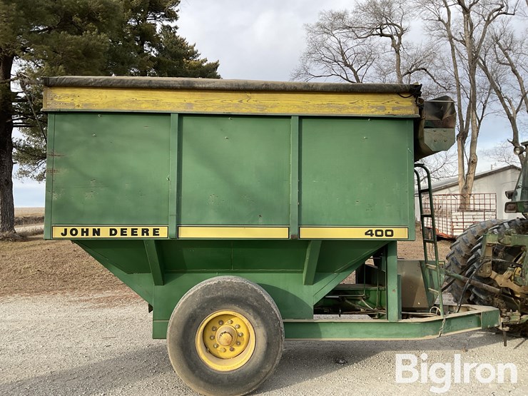 john-deere-400-image-4