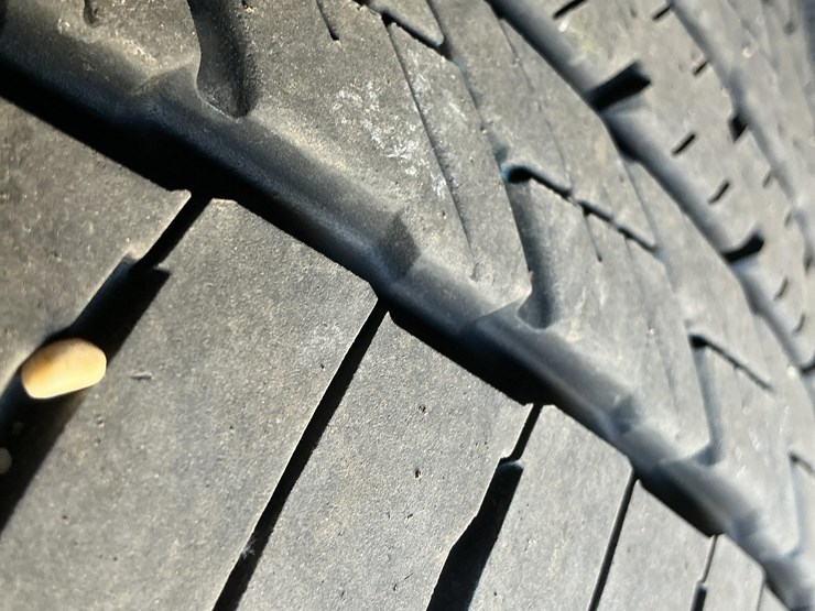 2010-lexus-rx350-image-19