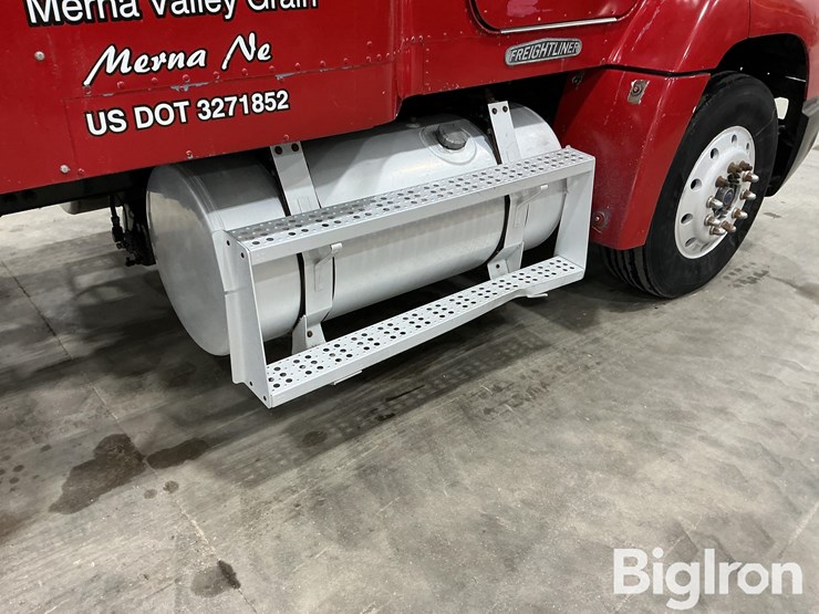 1994-freightliner-fld112-image-12