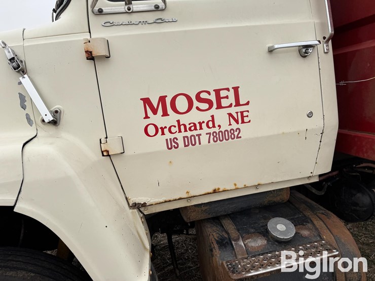 1979-ford-ln8000-image-14