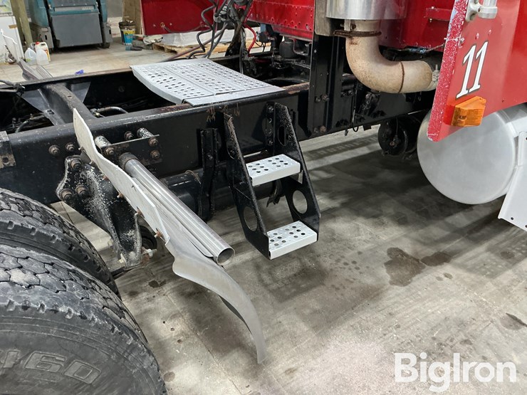 1994-freightliner-fld112-image-19