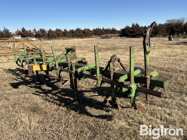 john-deere-3-pt-cultivator/ditcher-image-5