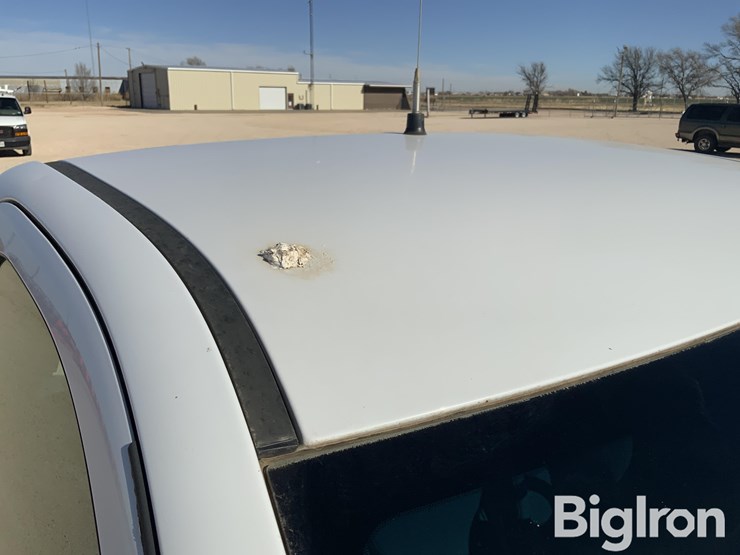 2016-chevrolet-3500-image-15