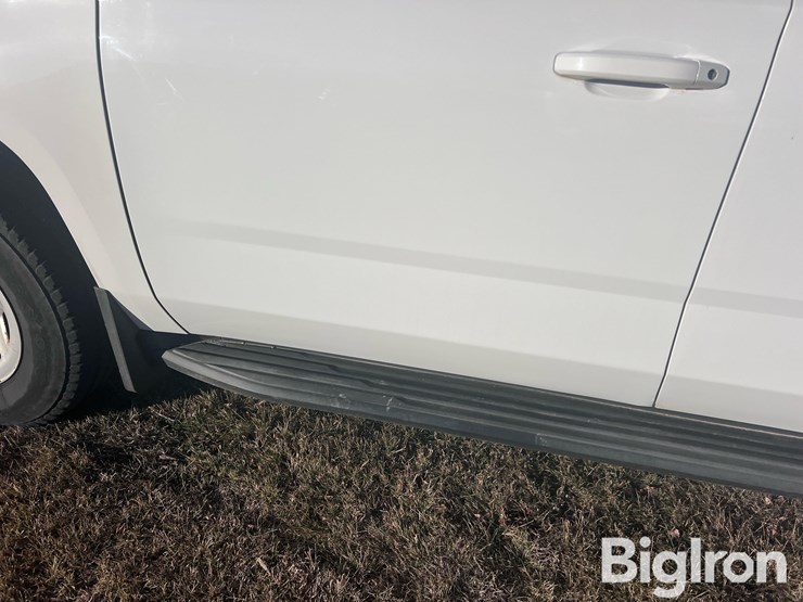 2016-chevrolet-tahoe-image-15