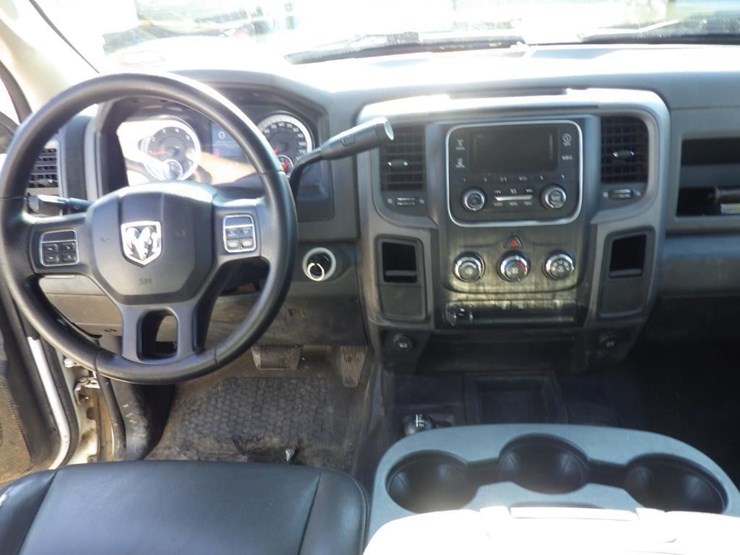 2016-dodge-2500-image-9