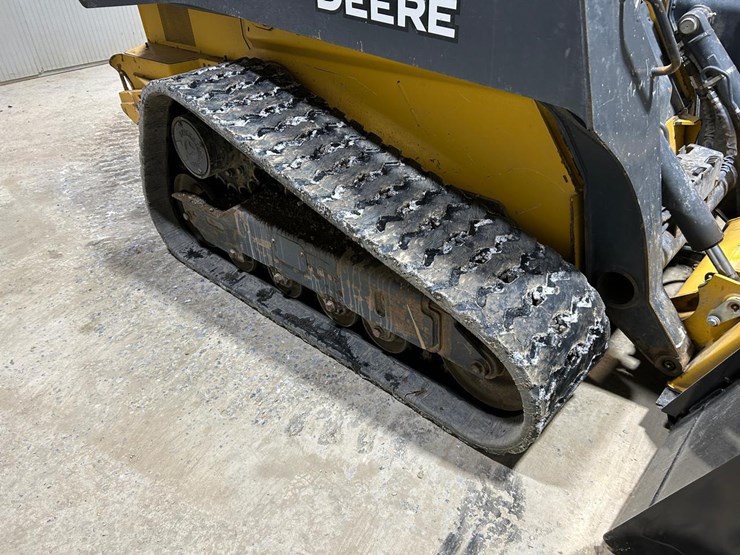 2023-deere-325g-image-12