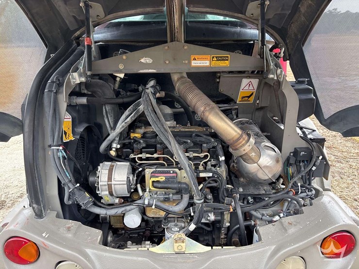 2016-takeuchi-tw65-image-18