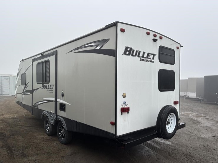 2020-bullet-bl243bhsw20-travel-trailer-image-4