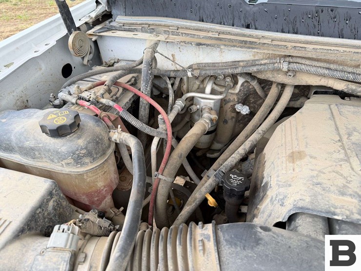 2011-chevrolet-2500-image-26