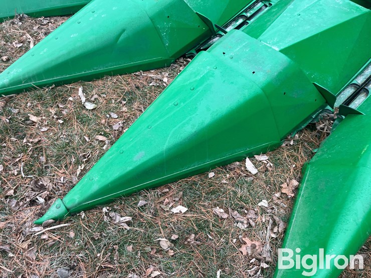 john-deere-444-image-10