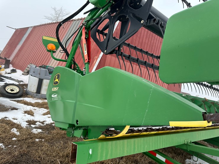 2015-john-deere-635f-image-44