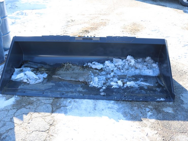 #4171-•-new-holland-84"-lo-profile-bucket-image-1