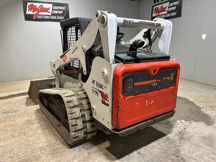 2020-bobcat-t770-image-3