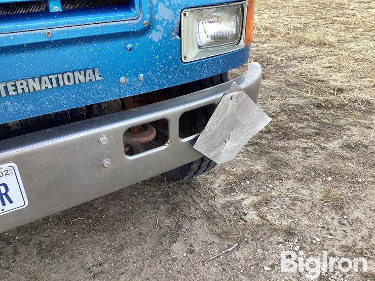 1992-international-4700-image-13
