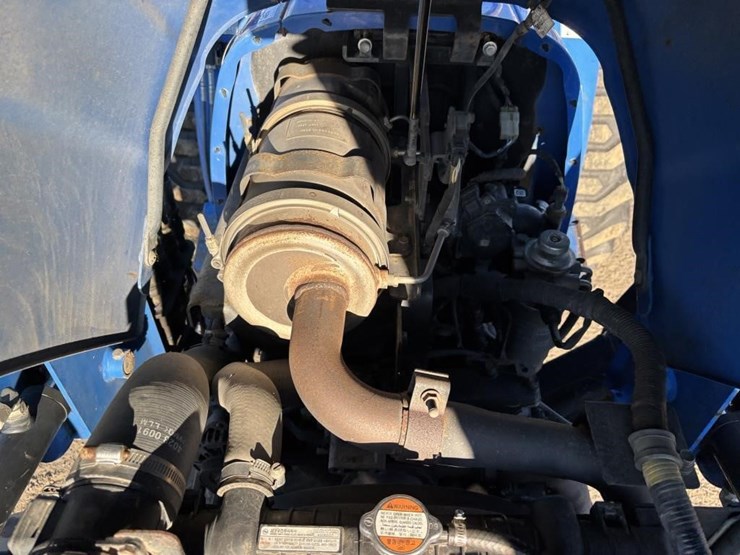 2017-new-holland-workmaster-40-image-43