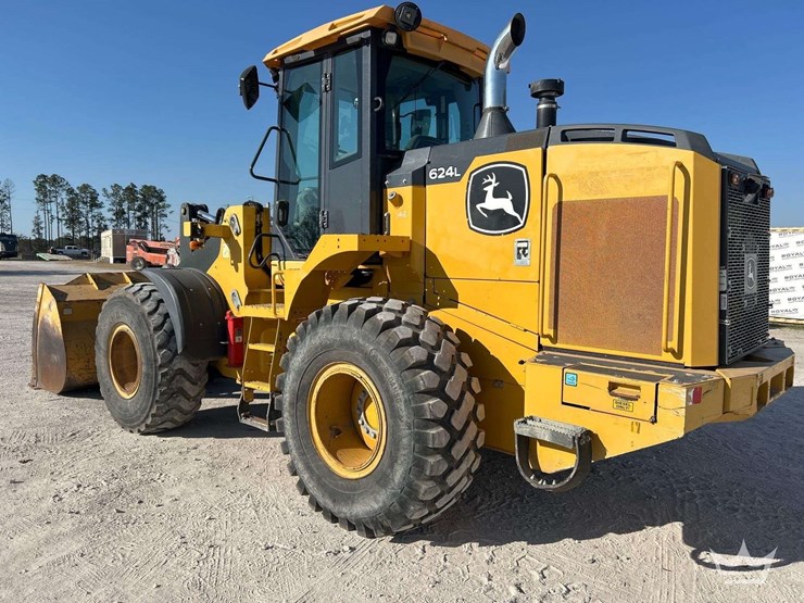 2020-john-deere-624l-articulated-wheel-loader-image-4