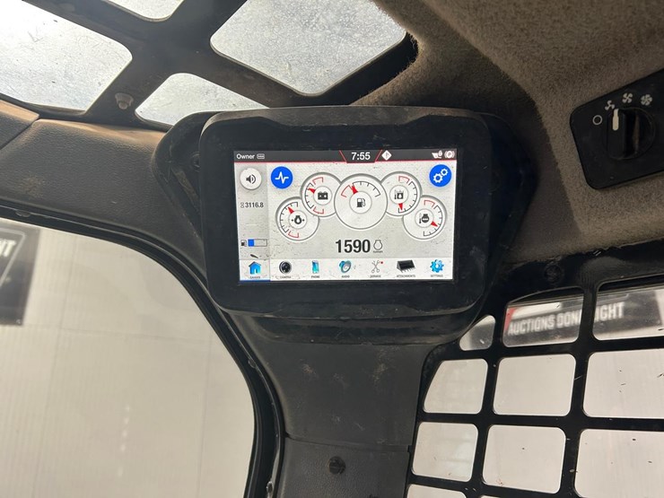 2021-bobcat-s76-image-21