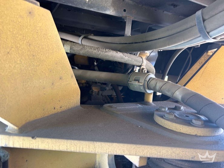 2012-caterpillar-924k-image-22