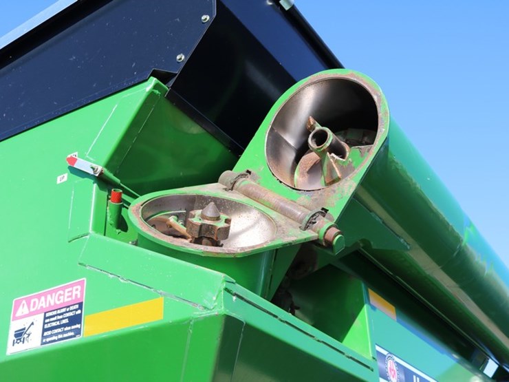 unverferth-5000-image-8