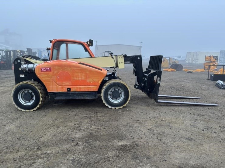 2015-jlg-g5-18a-image-7