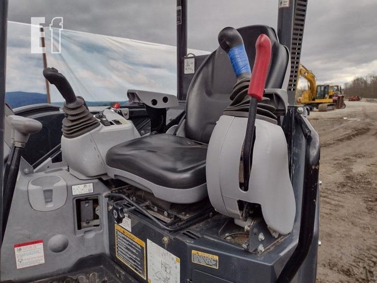 hitachi-zx50u-5n-image-12