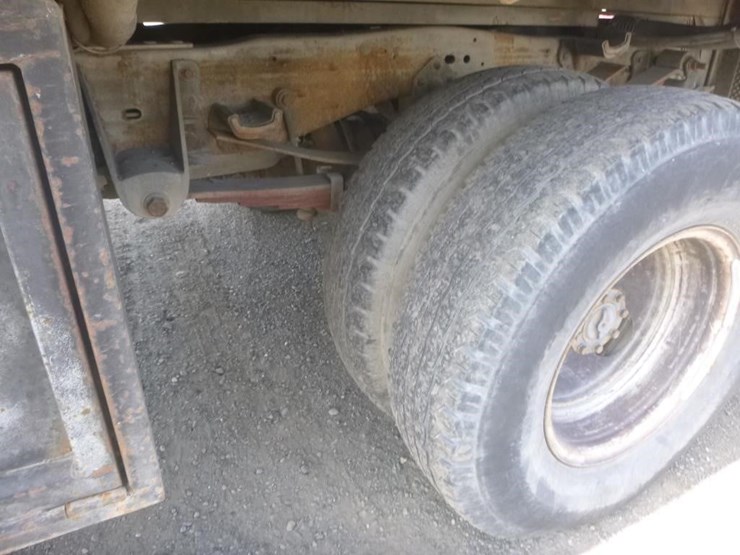 1996-ford-f450-image-17