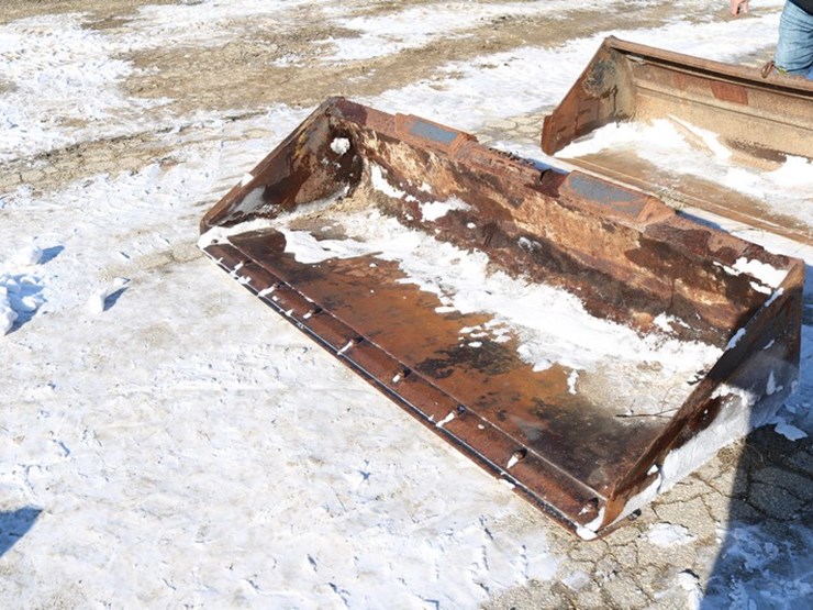 #4186-•-skid-steer-bucket-image-1
