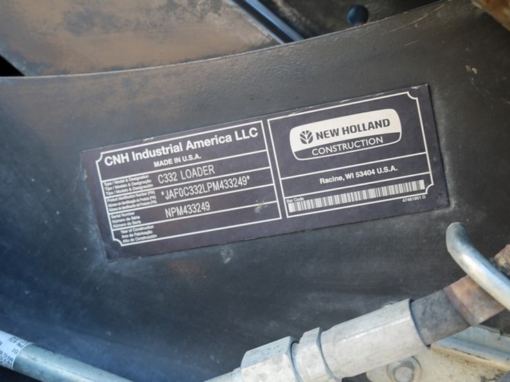 2023-new-holland-c332-image-2
