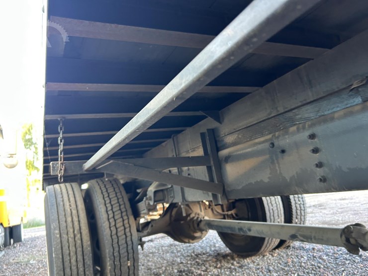 1998-isuzu-ftr-image-22